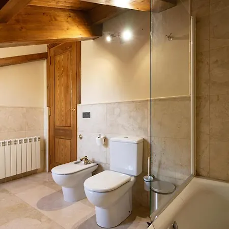 La Casona De Alesga, Asturias-fresnedo * Fresnedo (Asturias)